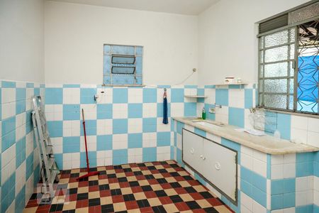 Casa à venda com 160m², 2 quartos e 4 vagas Casa à venda com 160m², 2 quartos e 4 vagasCozinha