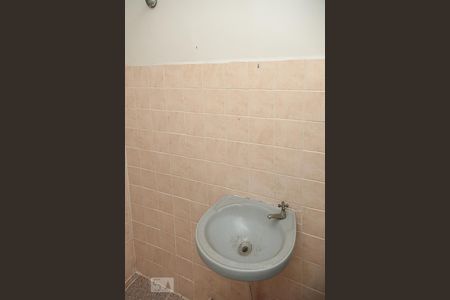 Casa à venda com 160m², 2 quartos e 4 vagas Casa à venda com 160m², 2 quartos e 4 vagasBanheiro terraço