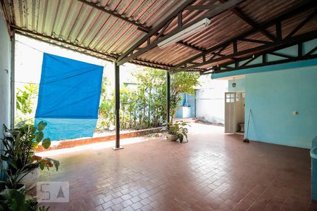 Casa à venda com 160m², 2 quartos e 4 vagas Casa à venda com 160m², 2 quartos e 4 vagasÁrea de Serviço