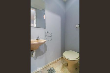 Casa de condomínio à venda com 139m², 3 quartos e 1 vagaBanheiro 3