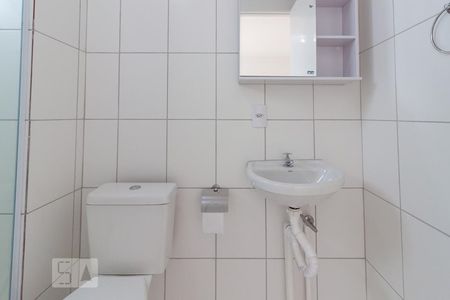 Studio para alugar com 25m², 1 quarto e sem vaga Studio para alugar com 25m², 1 quarto e sem vagaBanheiro