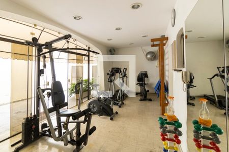 Apartamento à venda com 144m², 4 quartos e 2 vagasÁrea comum - Academia