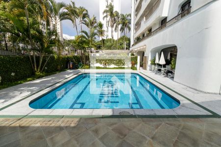 Apartamento à venda com 144m², 4 quartos e 2 vagasÁrea comum - Piscina