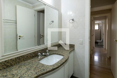 Apartamento à venda com 144m², 4 quartos e 2 vagasBanheiro da Suíte