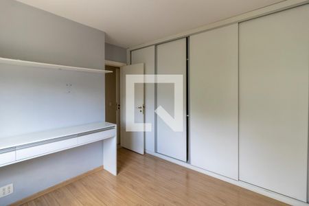 Apartamento à venda com 144m², 4 quartos e 2 vagasQuarto 3