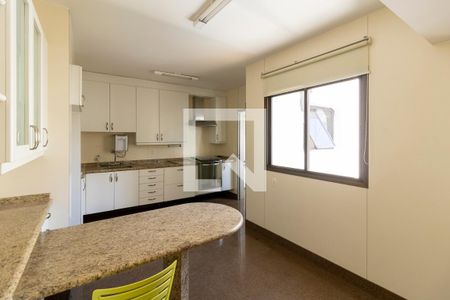 Apartamento à venda com 144m², 4 quartos e 2 vagasCozinha