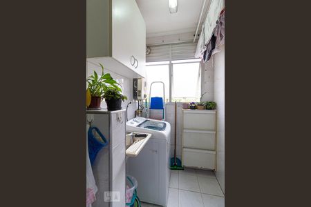 Apartamento à venda com 55m², 2 quartos e 1 vagaCozinha e Área de Serviço