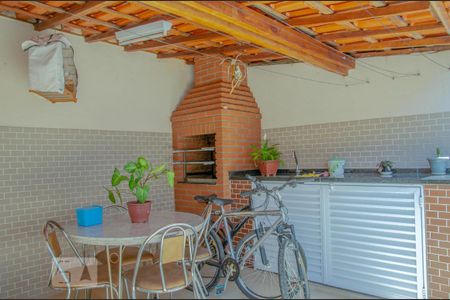 Casa à venda com 300m², 2 quartos e 3 vagasChurrasqueira