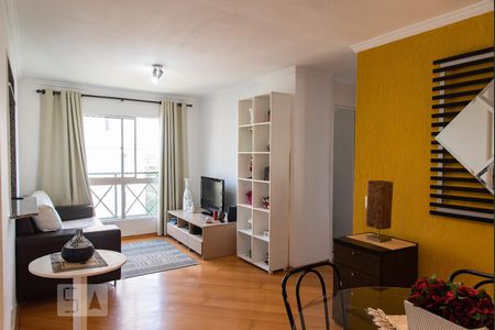 Sala de apartamento à venda com 2 quartos, 61m² em Jardim Santa Emília, São Paulo