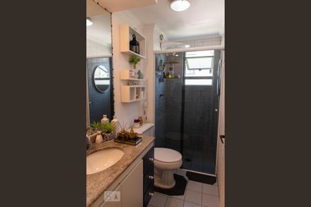 Banheiro de apartamento à venda com 2 quartos, 61m² em Jardim Santa Emília, São Paulo