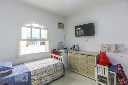 Casa à venda com 150m², 5 quartos e 3 vagasQuarto 2