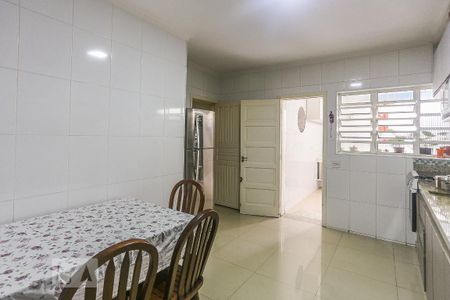 Casa à venda com 150m², 5 quartos e 3 vagasCozinha