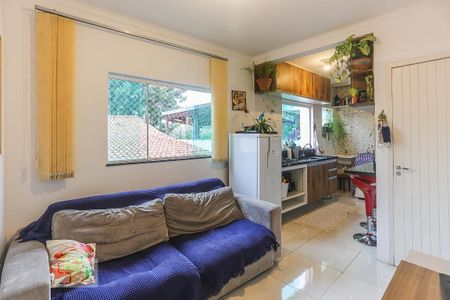 Casa à venda com 150m², 5 quartos e 3 vagasSala de Estar casa 2