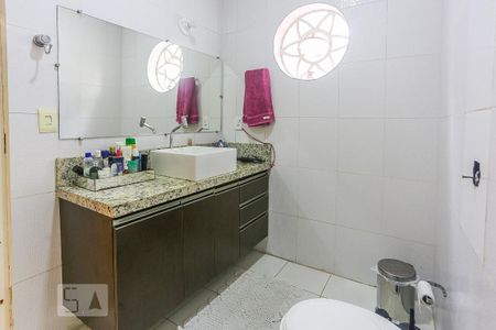 Casa à venda com 150m², 5 quartos e 3 vagasBanheiro Suite