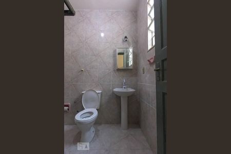 Casa para alugar com 70m², 2 quartos e sem vagaBanheiro