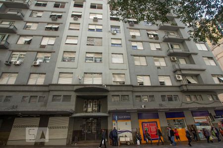 Apartamento à venda com 130m², 3 quartos e sem vagaFachada e portaria