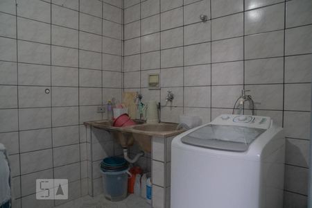 Casa à venda com 246m², 4 quartos e 2 vagasÁrea de Serviço