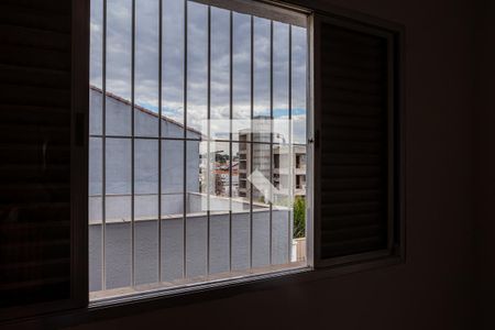 Casa à venda com 200m², 4 quartos e 3 vagas Casa à venda com 200m², 4 quartos e 3 vagasQuarto 2