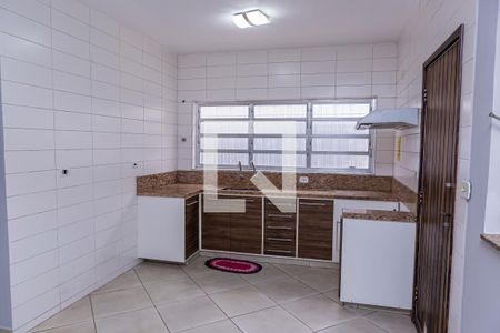Casa à venda com 200m², 4 quartos e 3 vagas Casa à venda com 200m², 4 quartos e 3 vagasCozinha
