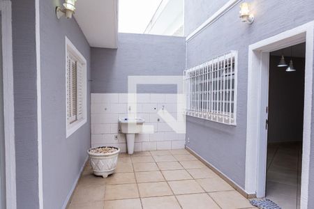 Casa à venda com 200m², 4 quartos e 3 vagas Casa à venda com 200m², 4 quartos e 3 vagasÁrea de Serviço