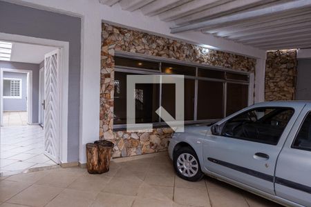 Casa à venda com 200m², 4 quartos e 3 vagas Casa à venda com 200m², 4 quartos e 3 vagasGaragem