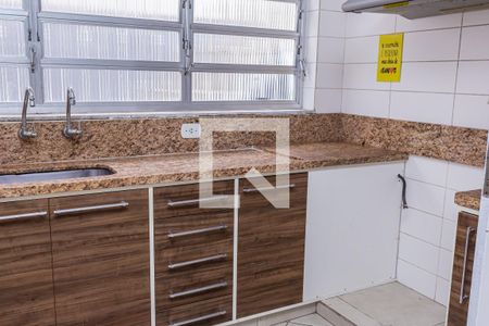 Casa à venda com 200m², 4 quartos e 3 vagas Casa à venda com 200m², 4 quartos e 3 vagasCozinha