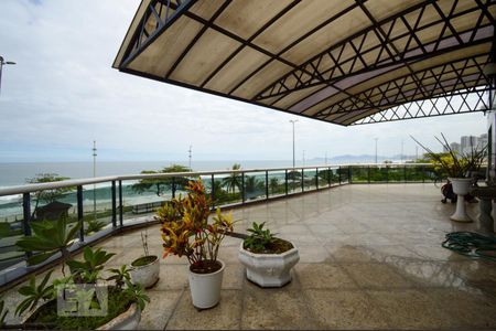 Apartamento à venda com 1080m², 6 quartos e 6 vagas Apartamento à venda com 1080m², 6 quartos e 6 vagasVaranda