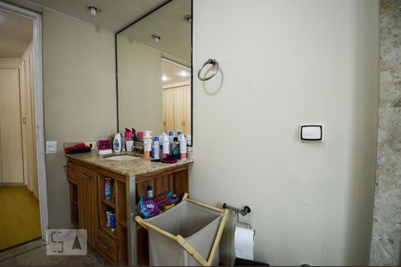 Apartamento à venda com 1080m², 6 quartos e 6 vagas Apartamento à venda com 1080m², 6 quartos e 6 vagasBanheiro da Suíte 2