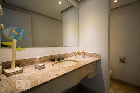 Lavabo de apartamento à venda com 6 quartos, 1080m² em Barra da Tijuca, Rio de Janeiro