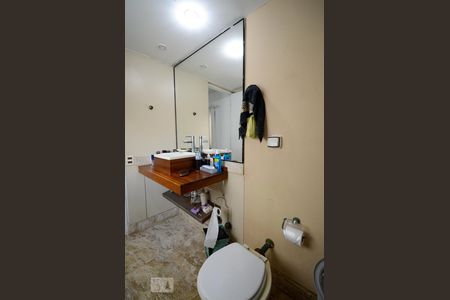 Apartamento à venda com 1080m², 6 quartos e 6 vagas Apartamento à venda com 1080m², 6 quartos e 6 vagasBanheiro da Suíte 3