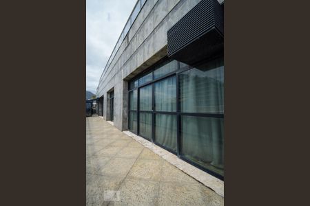 Apartamento à venda com 1080m², 6 quartos e 6 vagas Apartamento à venda com 1080m², 6 quartos e 6 vagasVaranda