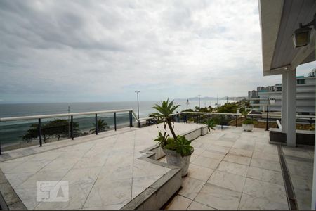 Apartamento à venda com 1080m², 6 quartos e 6 vagas Apartamento à venda com 1080m², 6 quartos e 6 vagasVista do Terraço