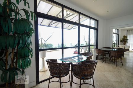 Apartamento à venda com 1080m², 6 quartos e 6 vagas Apartamento à venda com 1080m², 6 quartos e 6 vagasHall de Entrada