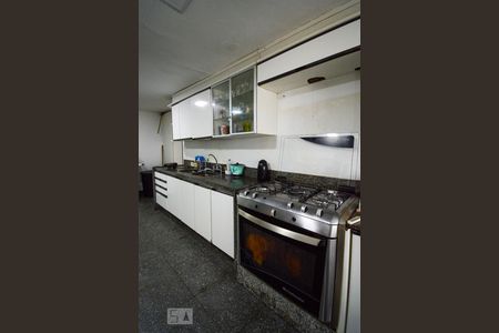 Apartamento à venda com 1080m², 6 quartos e 6 vagas Apartamento à venda com 1080m², 6 quartos e 6 vagasCozinha