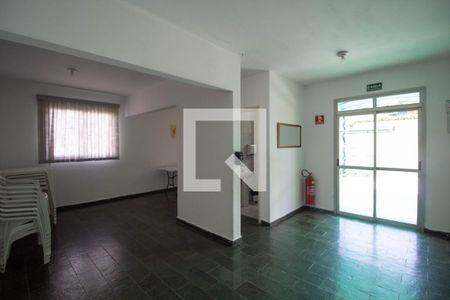Apartamento para alugar com 48m², 2 quartos e 1 vaga Apartamento para alugar com 48m², 2 quartos e 1 vagaÁrea comum - Salão de festas