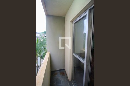 Sala / Varanda de apartamento para alugar com 2 quartos, 48m² em Vila Carmosina, São Paulo