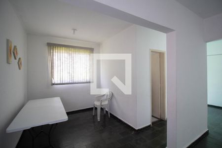 Apartamento para alugar com 48m², 2 quartos e 1 vaga Apartamento para alugar com 48m², 2 quartos e 1 vagaÁrea comum - Salão de festas