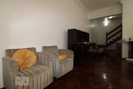 Sala 1 de casa para alugar com 5 quartos, 321m² em Granja Julieta, São Paulo