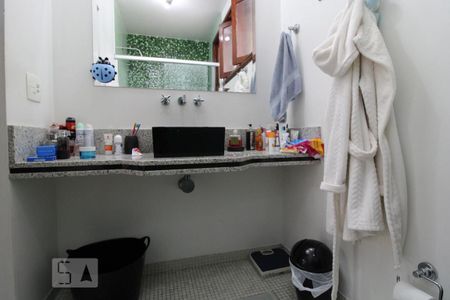 Casa para alugar com 321m², 5 quartos e 3 vagasBanheiro da Suíte 1