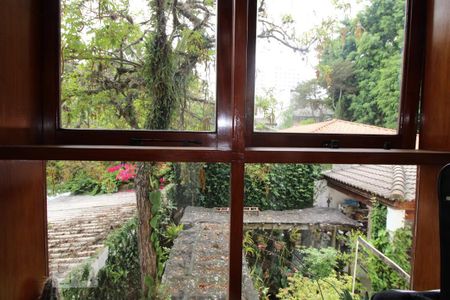 Casa para alugar com 321m², 5 quartos e 3 vagasVista da Suíte 1