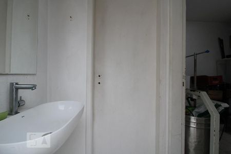 Casa para alugar com 321m², 5 quartos e 3 vagasBanheiro área de serviço