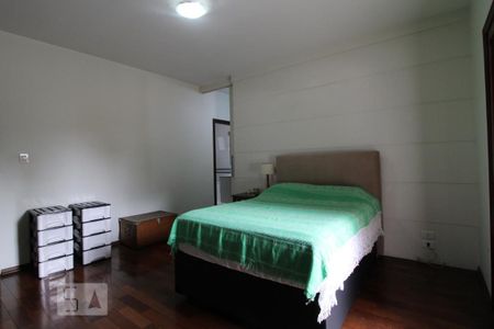 Casa para alugar com 321m², 5 quartos e 3 vagasSuíte 2