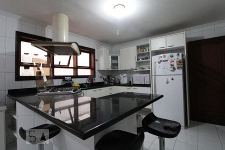 Casa para alugar com 321m², 5 quartos e 3 vagasCozinha