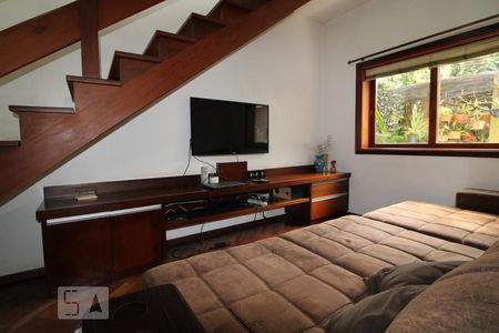 Sala 2 de casa para alugar com 5 quartos, 321m² em Granja Julieta, São Paulo