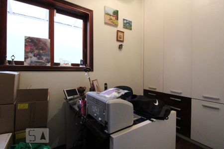 Casa para alugar com 321m², 5 quartos e 3 vagasEscritório