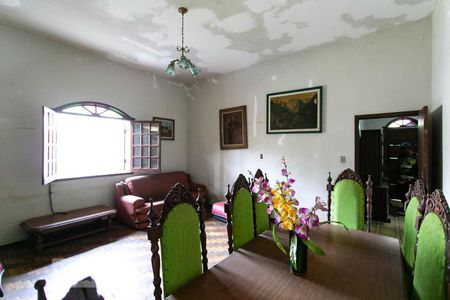 Sala de casa à venda com 3 quartos, 5000000m² em Jaqueline, Belo Horizonte