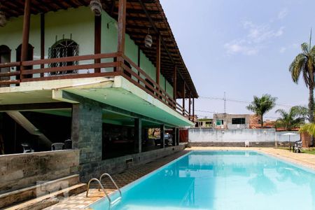 Casa à venda com 5000000m², 3 quartos e 4 vagasPiscina