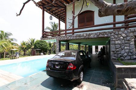 Casa à venda com 5000000m², 3 quartos e 4 vagasGaragem