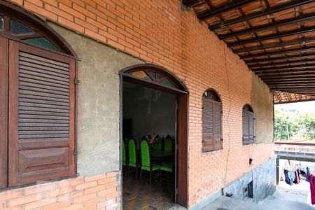 Casa à venda com 5000000m², 3 quartos e 4 vagasVaranda