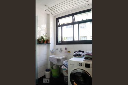 Apartamento à venda com 269m², 3 quartos e 5 vagas Apartamento à venda com 269m², 3 quartos e 5 vagasÁrea de Serviço